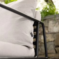 Houe AVON Loungesessel Kissen: Leaf. Gestell: Black -Gartenmöbel Store avon chair black ash close up houe 6672 40