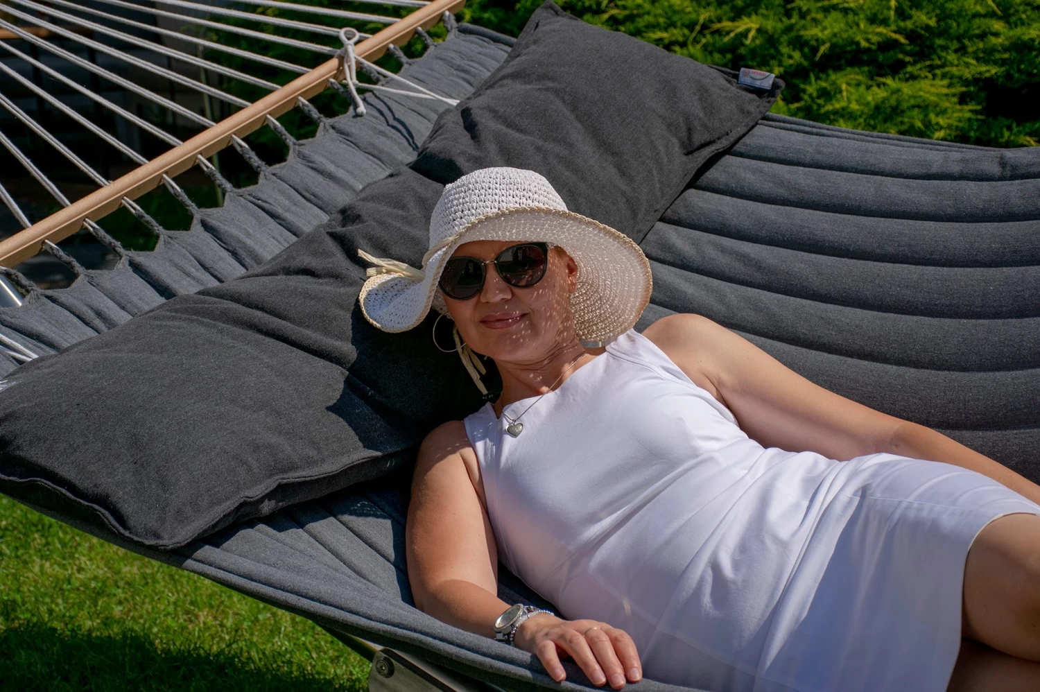 Hängemattenset Lola ROYAL DELUXE Mit Luxus Stabhängematte American NOIRE 15 Hängemattenset Lola ROYAL DELUXE Mit Luxus Stabhängematte American NOIRE – Bild 13