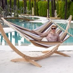 Hängematten-Set Ares Arc Lärche Naturbelassen Mit Stabhängematte XL Jamaica Cappuccino 11 Hängematten-Set Ares Arc Lärche Naturbelassen Mit Stabhängematte XL Jamaica Cappuccino -Gartenmöbel Store garten deals haengematten set ares arc larche mit stabhaengematte xl jamaica cappuccino 44941 1