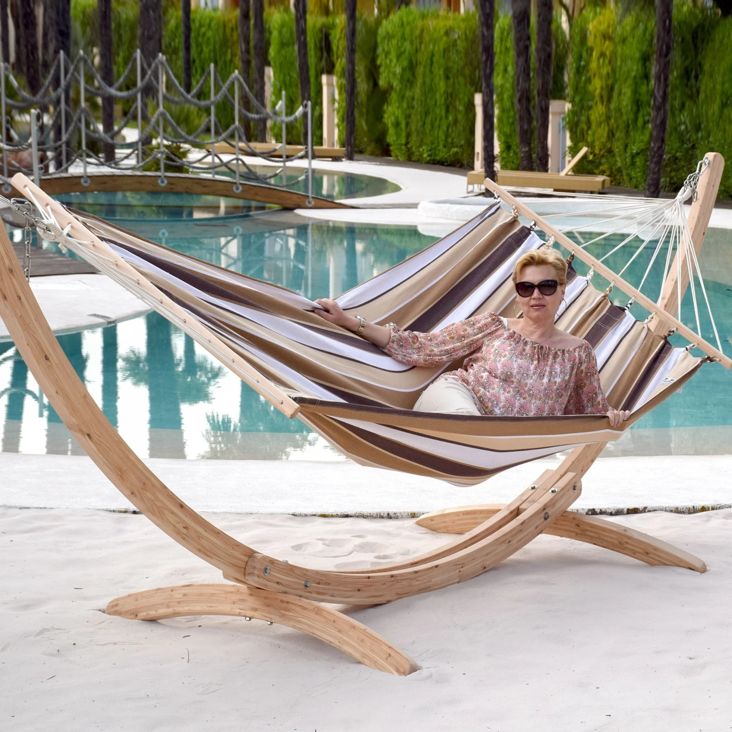 Hängematten-Set Ares Arc Lärche Naturbelassen Mit Stabhängematte XL Jamaica Cappuccino 6 Hängematten-Set Ares Arc Lärche Naturbelassen Mit Stabhängematte XL Jamaica Cappuccino – Bild 4