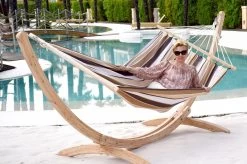 Hängematten-Set Ares Arc Lärche Naturbelassen Mit Stabhängematte XL Jamaica Cappuccino 10 Hängematten-Set Ares Arc Lärche Naturbelassen Mit Stabhängematte XL Jamaica Cappuccino -Gartenmöbel Store garten deals haengematten set ares arc larche mit stabhaengematte xl jamaica cappuccino 44941 2