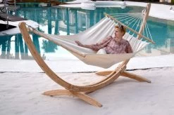 Hängematten-Set Ares Arc Lärche Naturbelassen Mit Stabhängematte XL Jamaica Natura 20 Hängematten-Set Ares Arc Lärche Naturbelassen Mit Stabhängematte XL Jamaica Natura -Gartenmöbel Store garten deals haengematten set ares arc larche mit stabhaengematte xl jamaica natura 45009 8