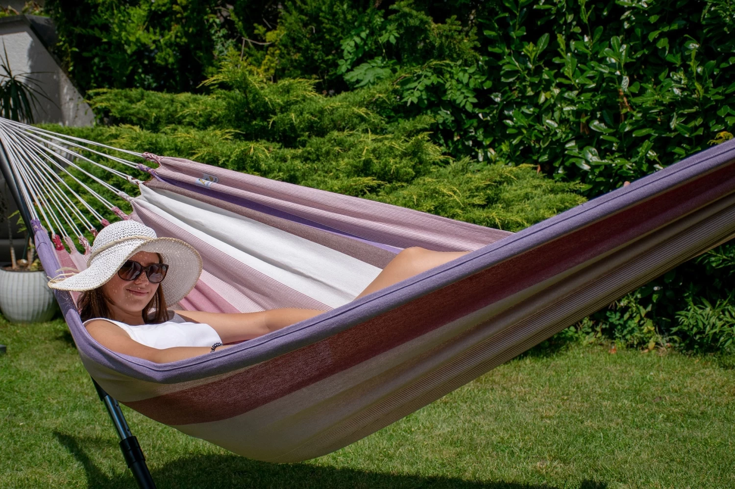 Doppel-Hängematte Havanna Mit Metall Hängemattengestell Universal Grande 7 Doppel-Hängematte Havanna Mit Metall Hängemattengestell Universal Grande – Bild 5