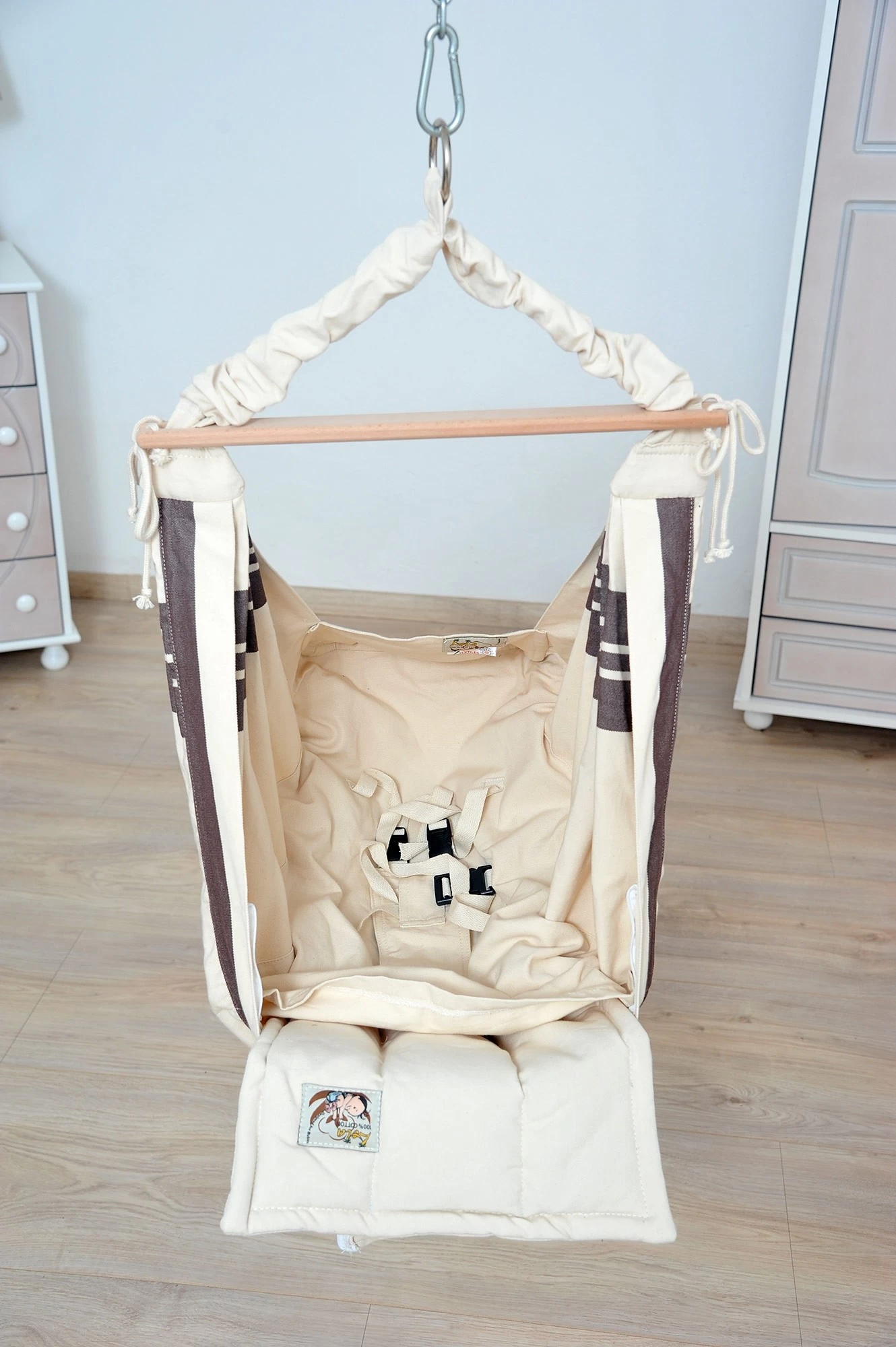 Lola Babyhängematte Babywiege YoYo Cappuccino Set Mit Thermomatratze ÖKO TEX 5 Lola Babyhängematte Babywiege YoYo Cappuccino Set Mit Thermomatratze ÖKO TEX – Bild 3