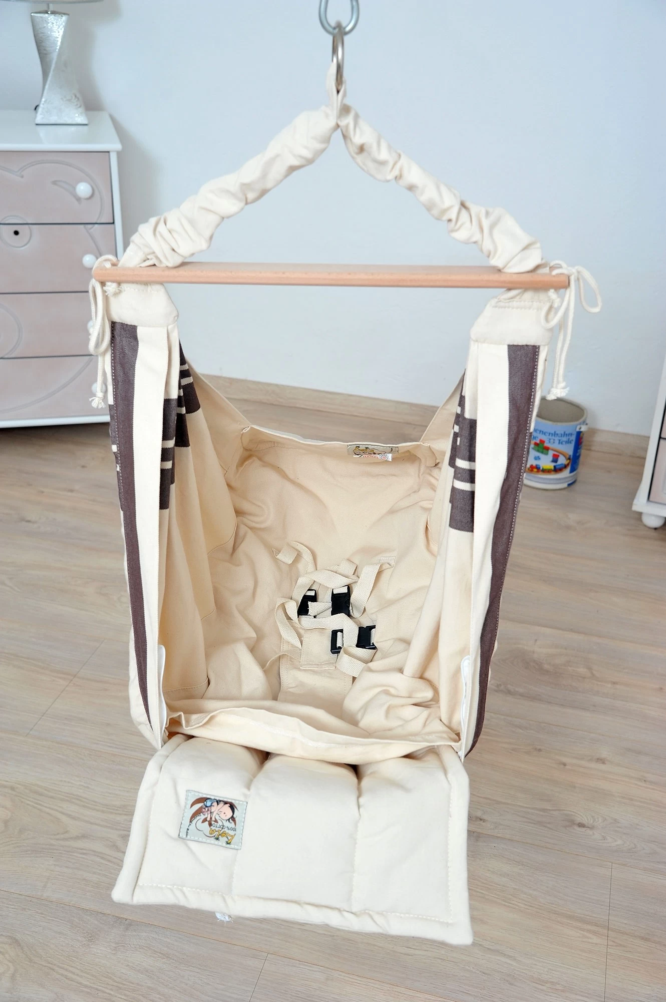 Lola Babyhängematte Babywiege YoYo Cappuccino Set Mit Thermomatratze ÖKO TEX 7 Lola Babyhängematte Babywiege YoYo Cappuccino Set Mit Thermomatratze ÖKO TEX – Bild 5