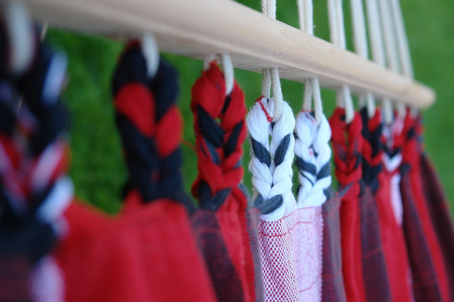 Lola Stab Hängematte Kolumbiana Red-black-white 9 Lola Stab Hängematte Kolumbiana Red-black-white – Bild 7