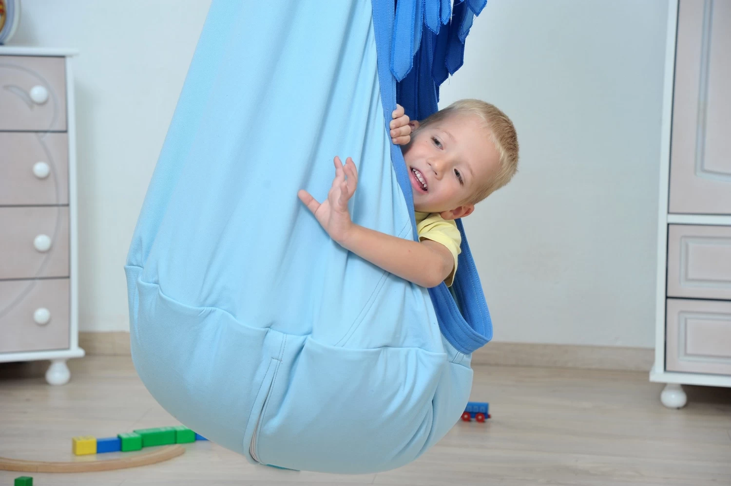 Lola Hängehöhle Loli Hopp Kids Himmelblau ÖKO TEX 18 Lola Hängehöhle Loli Hopp Kids Himmelblau ÖKO TEX – Bild 16