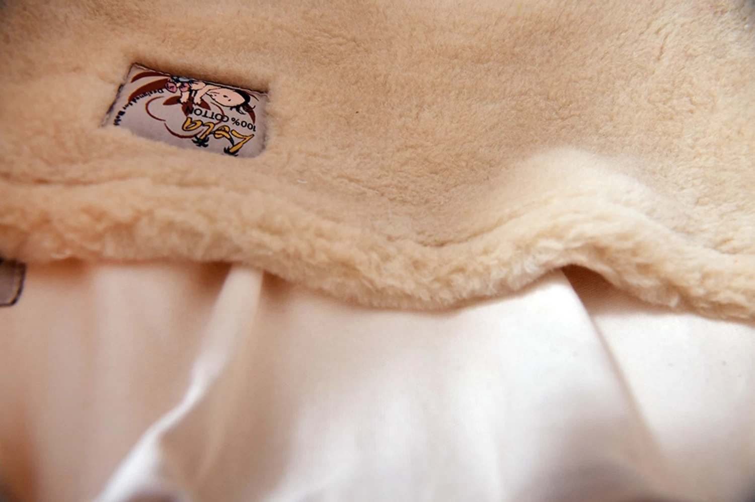 Lola Noah Premium Babyhängematte ÖKO TEX Mit Wolle 6 Lola Noah Premium Babyhängematte ÖKO TEX Mit Wolle – Bild 4