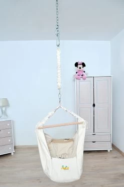 Lola FEDERWIEGE-SET YoYo Babyhängematte Natur Mit Thermomatratze ÖKO TEX Und Feder 7 Lola FEDERWIEGE-SET YoYo Babyhängematte Natur Mit Thermomatratze ÖKO TEX Und Feder -Gartenmöbel Store garten deals lola yoyo babyhaengematte natur luxus federwiege haengemattenwiege 800015 3