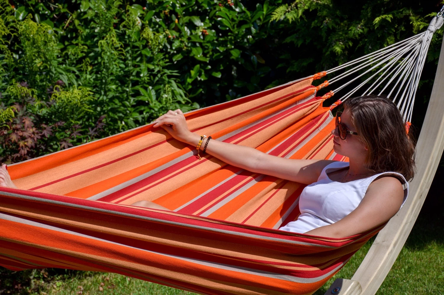 Lola Hängematten-Set Okeanos Holzgestell Mit Tuchhängematte Kolumbiana Mango 7 Lola Hängematten-Set Okeanos Holzgestell Mit Tuchhängematte Kolumbiana Mango – Bild 5