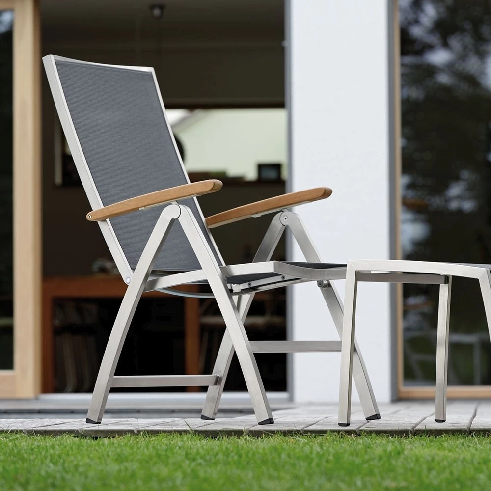 Stern Klappsessel Cardiff, Edelstahl Mit Textilenbezug Silbergrau Und Teakarmlehnen, 5-fach Verstellbar 5 Stern Klappsessel Cardiff, Edelstahl Mit Textilenbezug Silbergrau Und Teakarmlehnen, 5-fach Verstellbar – Bild 3