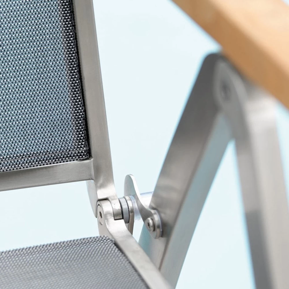 Stern Klappsessel Cardiff, Edelstahl Mit Textilenbezug Silbergrau Und Teakarmlehnen, 5-fach Verstellbar 6 Stern Klappsessel Cardiff, Edelstahl Mit Textilenbezug Silbergrau Und Teakarmlehnen, 5-fach Verstellbar – Bild 4