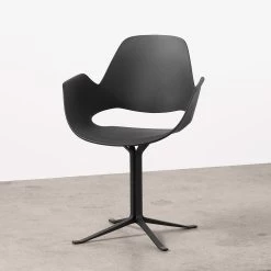 Houe FALK Stuhl Mit Armlehne Und Säulengestell Und Schale: Schwarz, Sitzkissen Dark Green 10 Houe FALK Stuhl Mit Armlehne Und Säulengestell Und Schale: Schwarz, Sitzkissen Dark Green -Gartenmöbel Store houe falk chair column legs ambient fotos 3 8