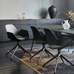 Houe FALK Stuhl Mit Armlehne Und 4 Sterngestell Und Schale: Schwarz, Sitzkissen Light Grey 9 Houe FALK Stuhl Mit Armlehne Und 4 Sterngestell Und Schale: Schwarz, Sitzkissen Light Grey -Gartenmöbel Store houe falk chair swivel ambient fotos 2 4