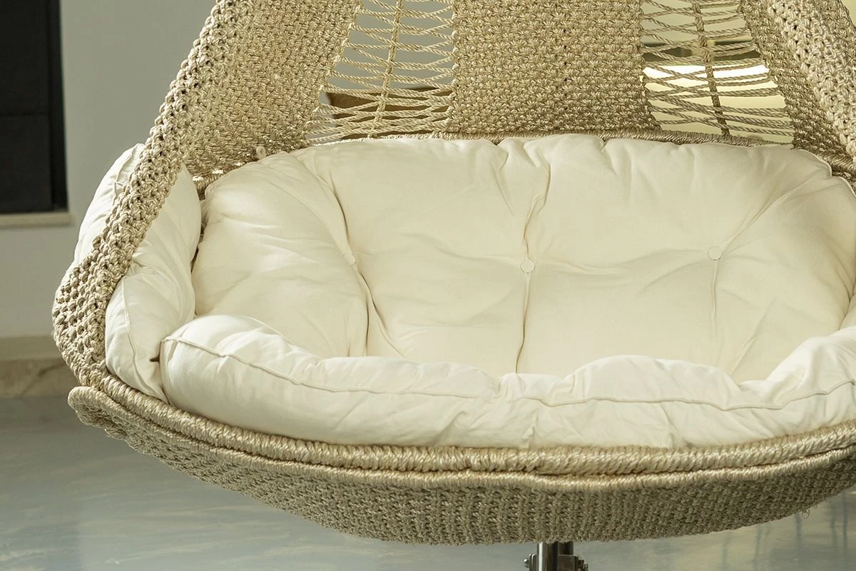 Lola Hängesofa Nido Royal Lola Champagne Mit Kissen Ecru Wetterfest 12 Lola Hängesofa Nido Royal Lola Champagne Mit Kissen Ecru Wetterfest – Bild 10
