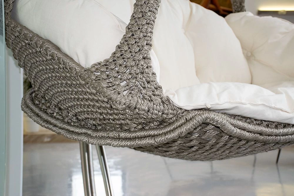 Hängesofa Lola Nido Royal Platin Outdoor Mit Kissen Ecru 16 Hängesofa Lola Nido Royal Platin Outdoor Mit Kissen Ecru – Bild 14