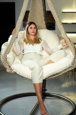 Lola Hängesofa Nido XL Champagne Wetterfest Mit Kissen Ecru - Kollektion 2019 15 Lola Hängesofa Nido XL Champagne Wetterfest Mit Kissen Ecru - Kollektion 2019 -Gartenmöbel Store lola haengesofa nido xl champagne mit kissen ecru 92254 4