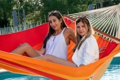 Familien-Stabhängematte Dominica Volcano Bio-Baumwolle -Gartenmöbel Store lola stabhaengematte dominica volcano red 5