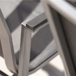 Stern NEW TOP Stapelsessel Aluminium Graphit Mit Textilenbezug Silbergrau Und Aluminiumarmlehnen Anthrazit -Gartenmöbel Store lola stern new top sessel graphit silbergrau 418468 1