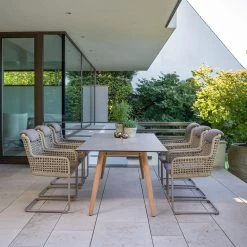 Stern Dining Set Mit Freischwinger Greta Champagner, Tisch 220x100 Interno Teak Platte Zement Hell