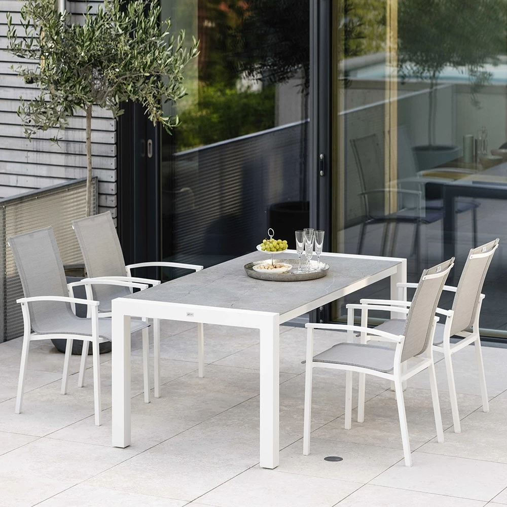 Stern Evoee Stapelsessel Weiß Mit Textilenbezug Silber Und Aluminiumarmlehnen Weiß 4 Stern Evoee Stapelsessel Weiß Mit Textilenbezug Silber Und Aluminiumarmlehnen Weiß – Bild 2