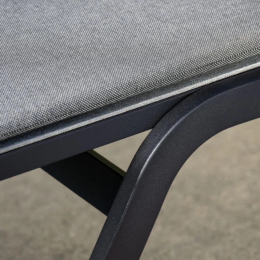 Stern Liege/Bank Novi Aluminium Schwarz Matt/Textilen Leinen Grau Kissen 100% Polyacryl Seidenschwarz 5 Stern Liege/Bank Novi Aluminium Schwarz Matt/Textilen Leinen Grau Kissen 100% Polyacryl Seidenschwarz – Bild 3