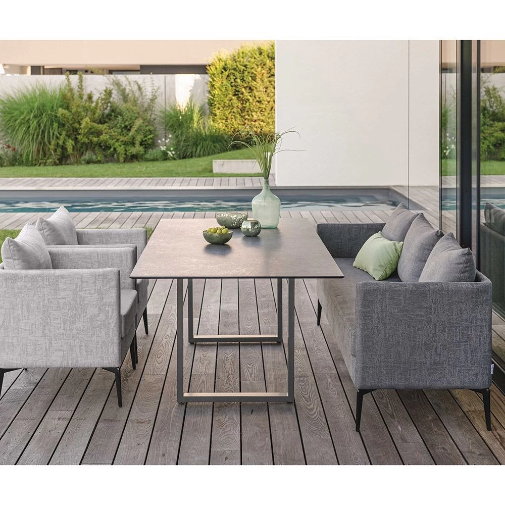 Stern Set Marta 3-Sitzer Sofa Und 2x Sessel Hellgrau/seidengrau Meliert Und Alu Graphit Kufentisch 200x100 Dekor Zement 3 Stern Set Marta 3-Sitzer Sofa Und 2x Sessel Hellgrau/seidengrau Meliert Und Alu Graphit Kufentisch 200x100 Dekor Zement