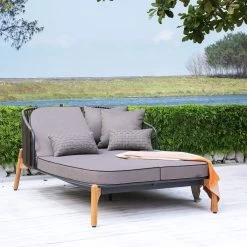 Zebra Pollux Lounge Daybed Plantagenteak Gebürstet, Aluminium Pulverb. Graphite, Wasserd. Sunny-Guard-Carrion-Gew. Milan Dove, Inkl. 4 Dekokissen -Gartenmöbel Store zebra pollux lounge daybed teak alu graphite 7326 3